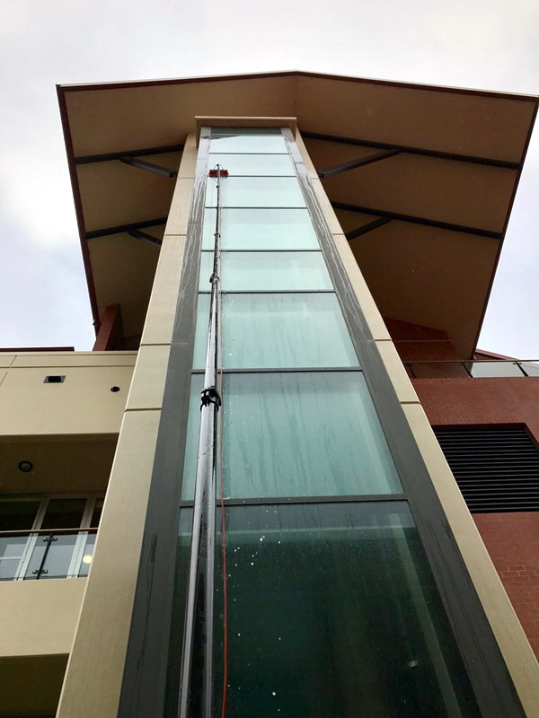 Long water fed pole window cleaning